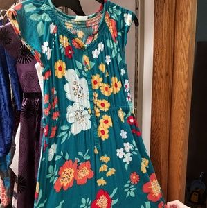 Crazy right, girls size 10, green flowers dress